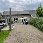 Hoeve Op De Meer
